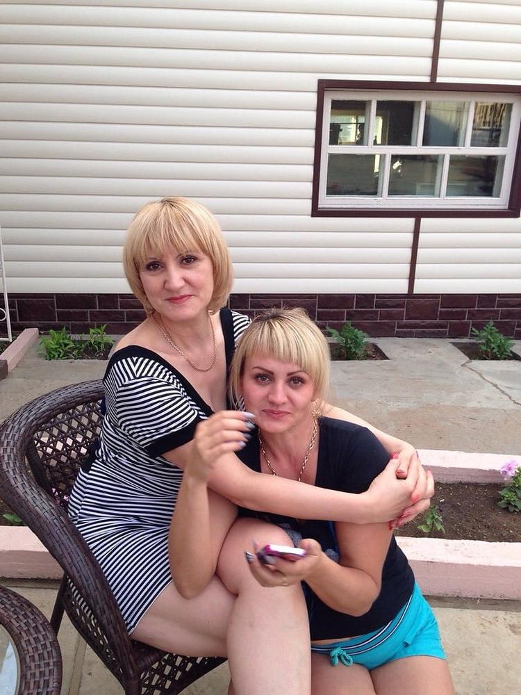 10P Russian Milf Sluts. Russische Milf Schlampen 21