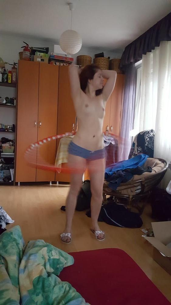 25P Italian milf