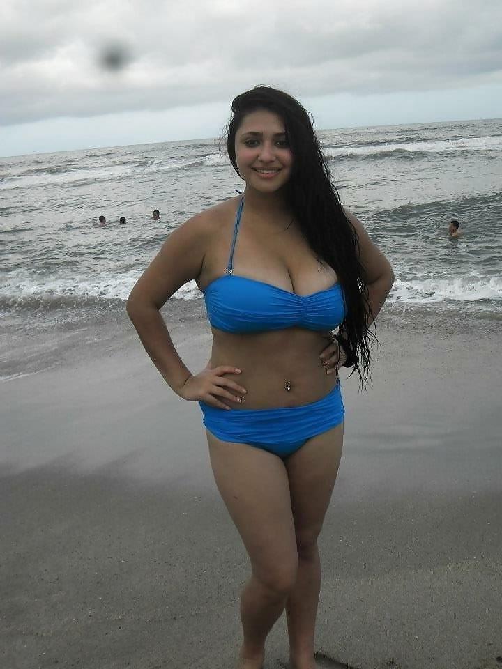 25P Warm Up With These Bikini Milfs Pt. 11