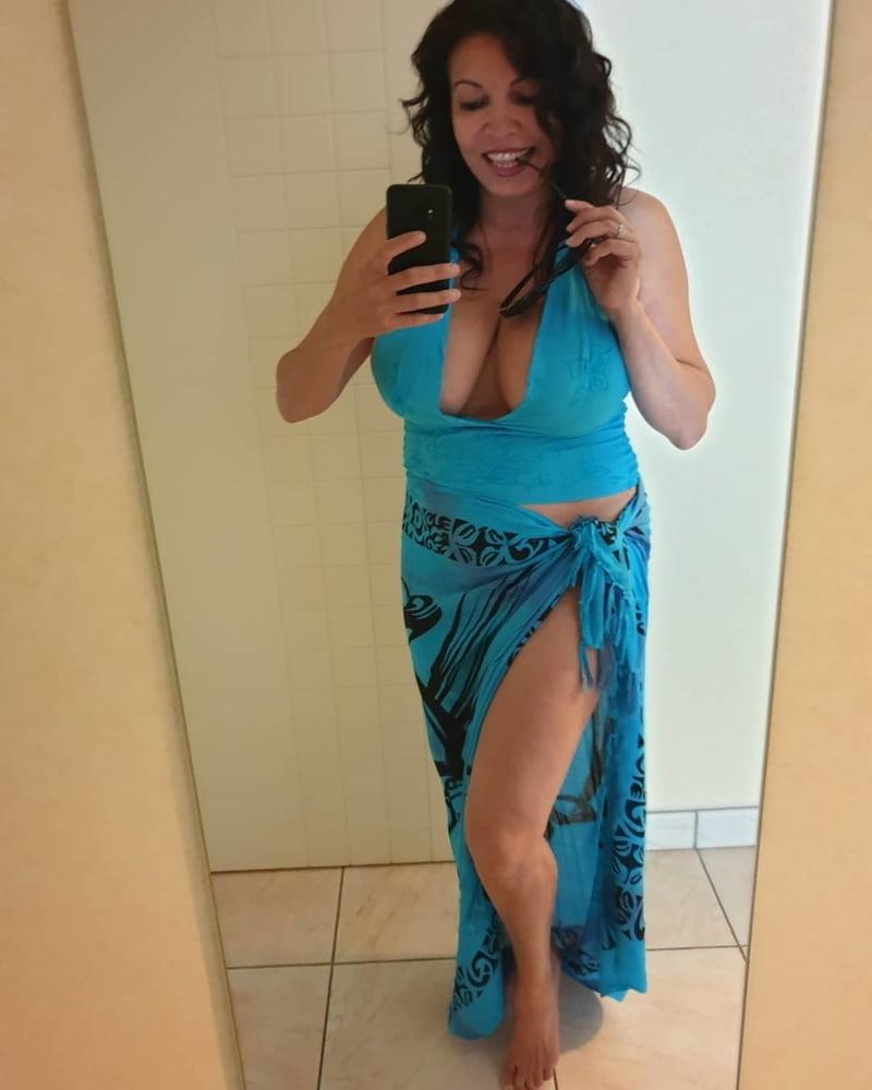 25P Warm Up With These Bikini Milfs Pt. 11