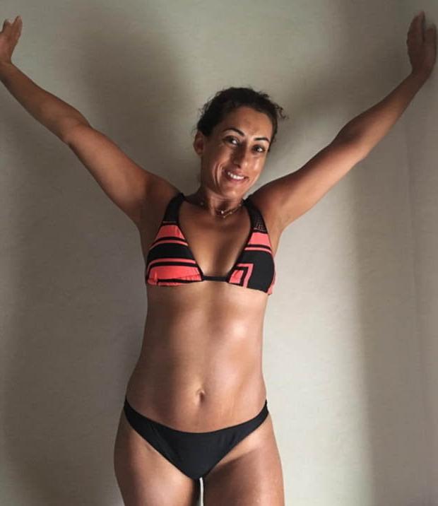 25P Warm Up With These Bikini Milfs Pt. 11