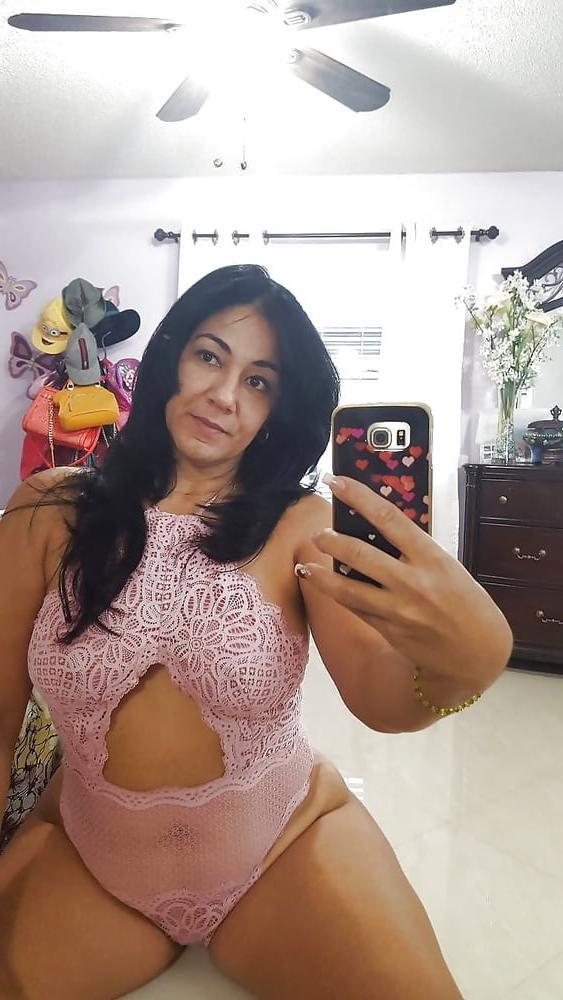 25P Some More Of The Sexiest Milf - Sexy099- Mi Favorito