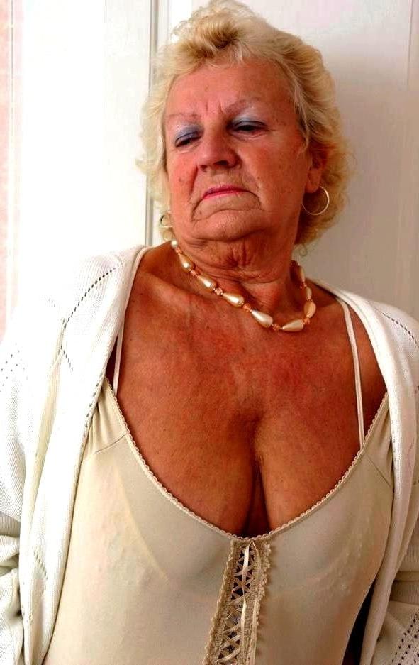 25P Matures &amp; Milf 176