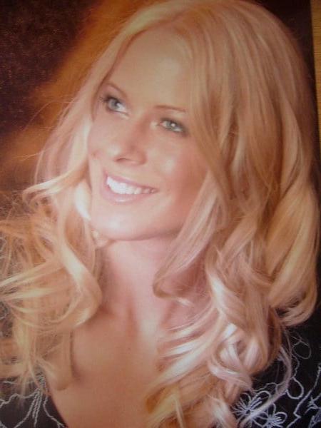 25P Milf Becca 2
