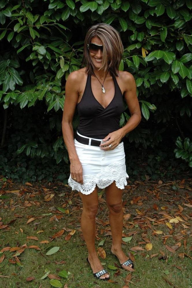 25P brune milf wonderfull  exposed