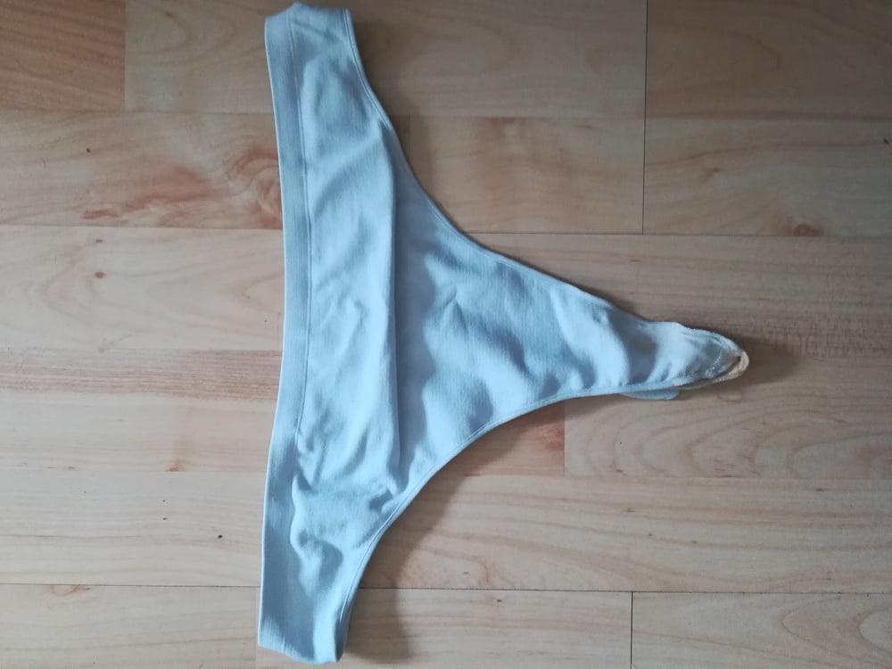 18P My neighbor MILF's Panties