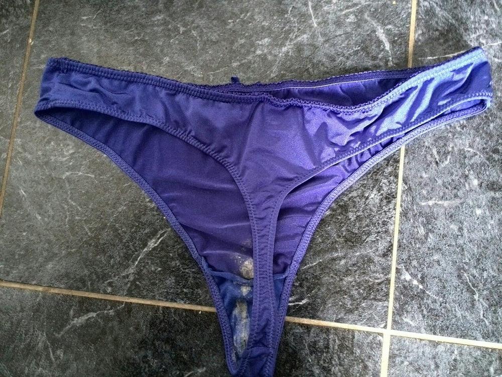 18P My neighbor MILF's Panties