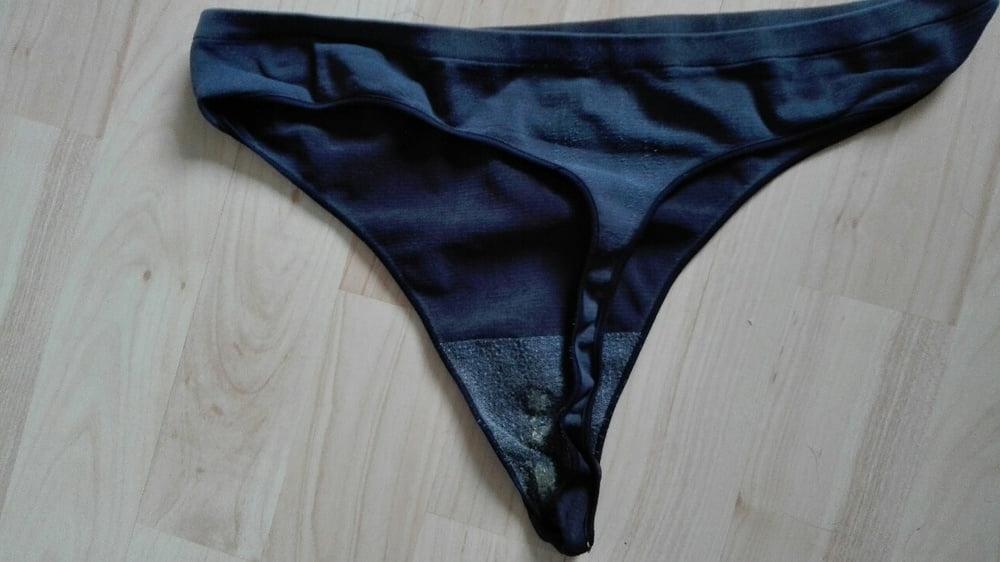 18P My neighbor MILF's Panties