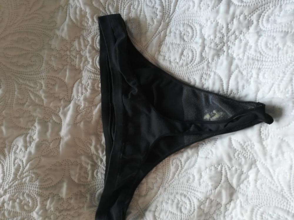 18P My neighbor MILF's Panties