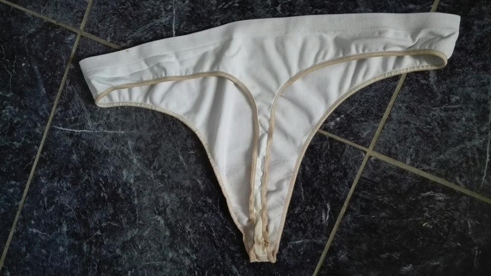 18P My neighbor MILF's Panties