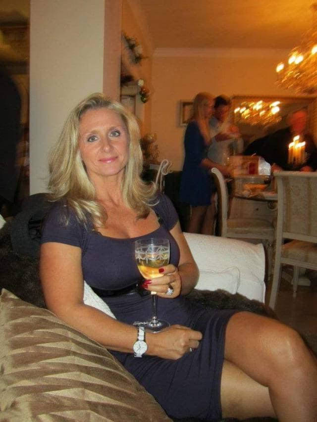25P MILF Wives - Nice Boobs - Clothed - 20