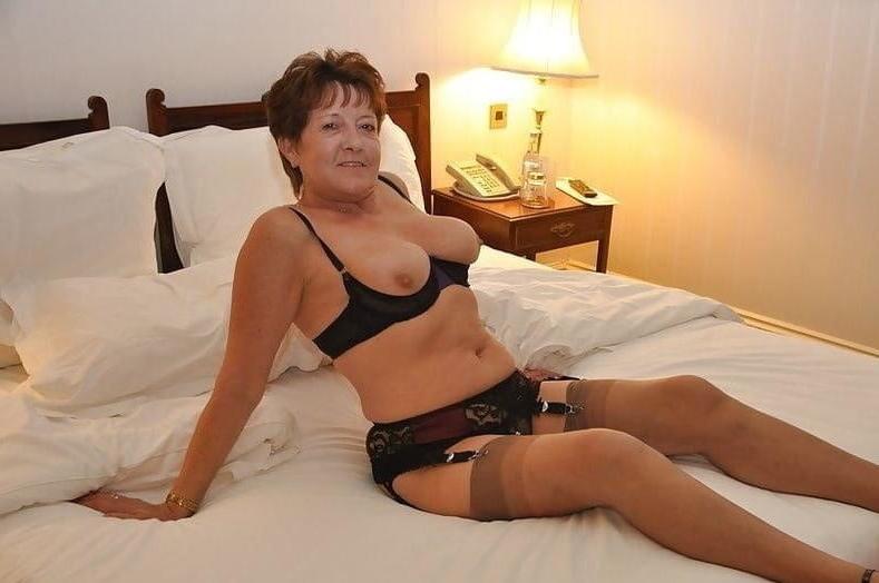 25P MILF Wives 94
