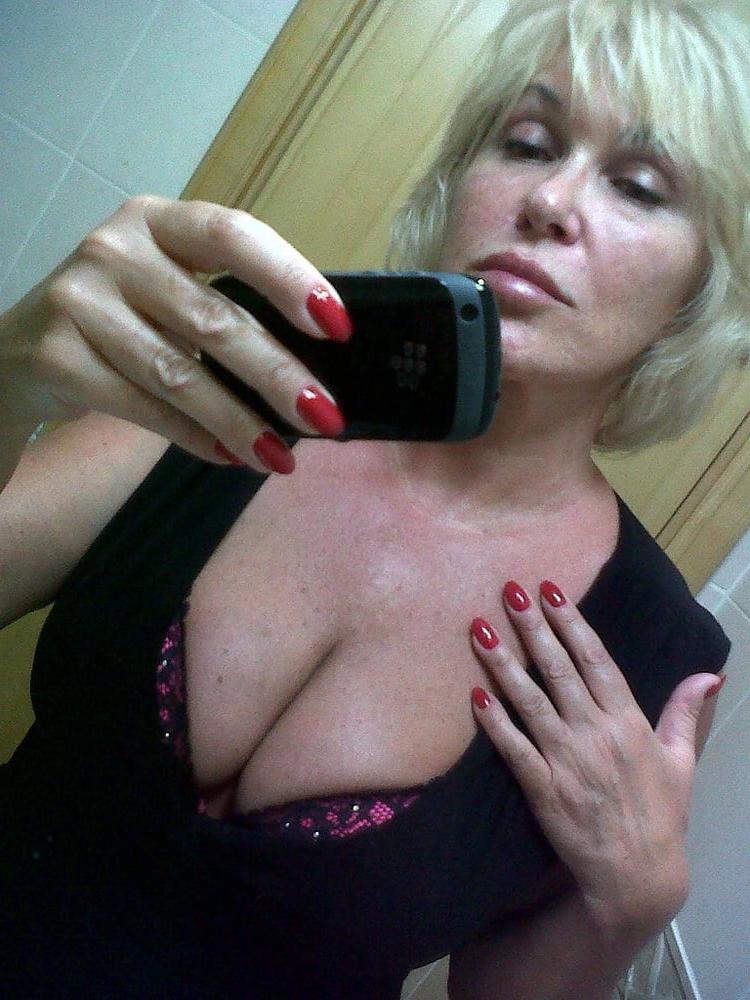 9P Russian Milf Sluts. Russische Milf Schlampen 13