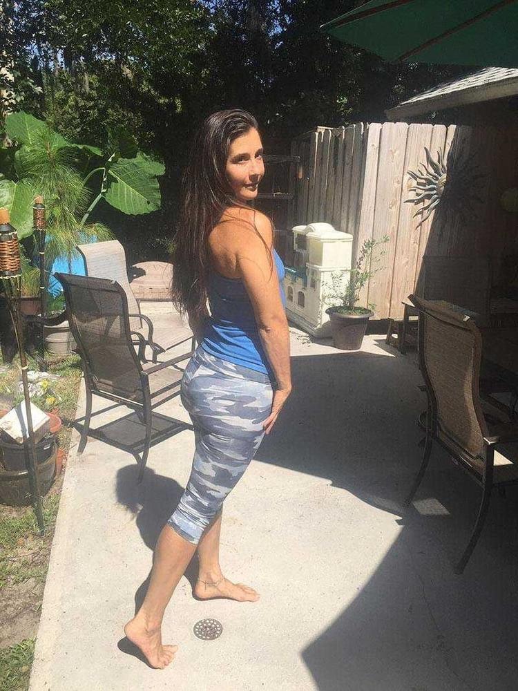 25P Hot Milf 21