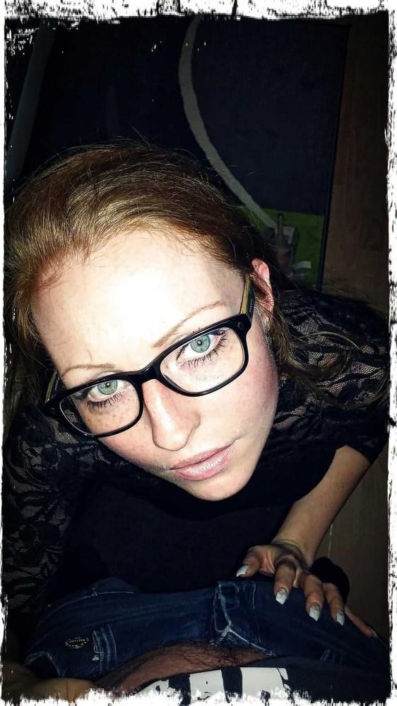 23P Hot Milf 16