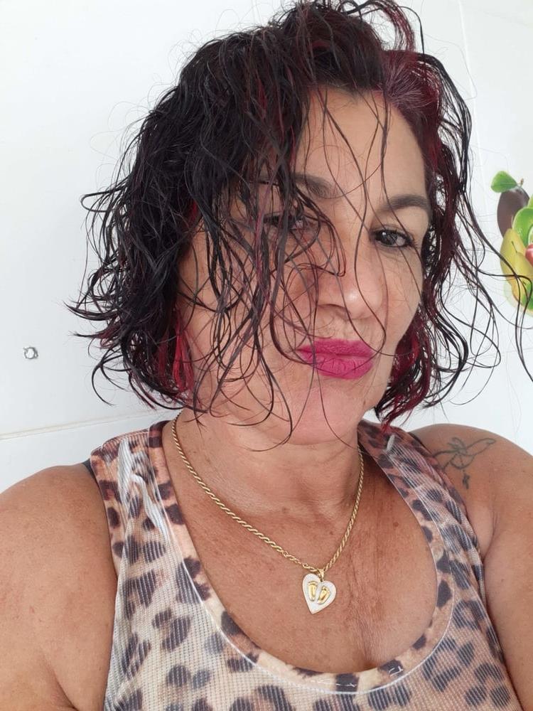 25P Facebook milf