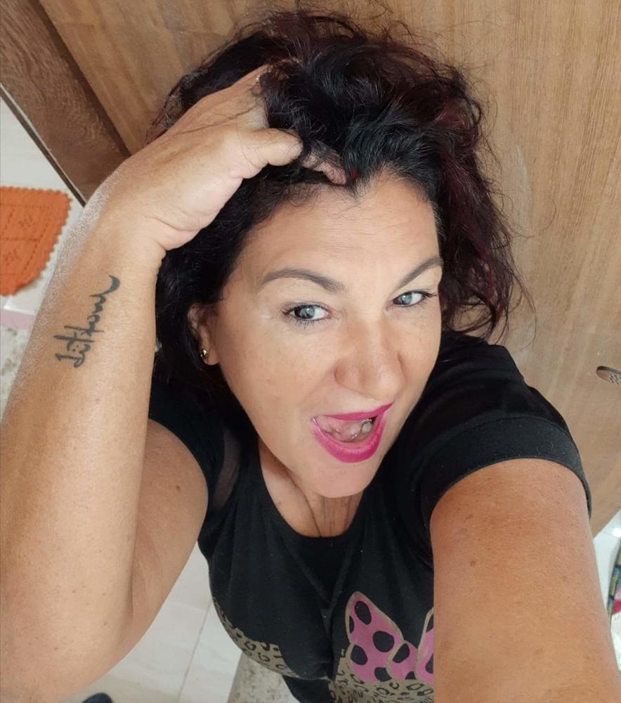 25P Facebook milf