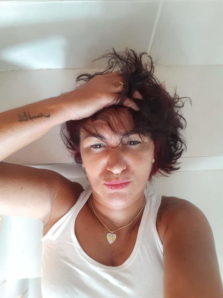 25P Facebook milf