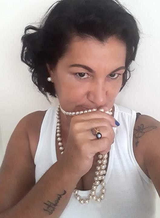 25P Facebook milf