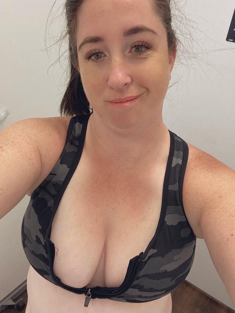 11P Meine großen MILF-Titten für dich!