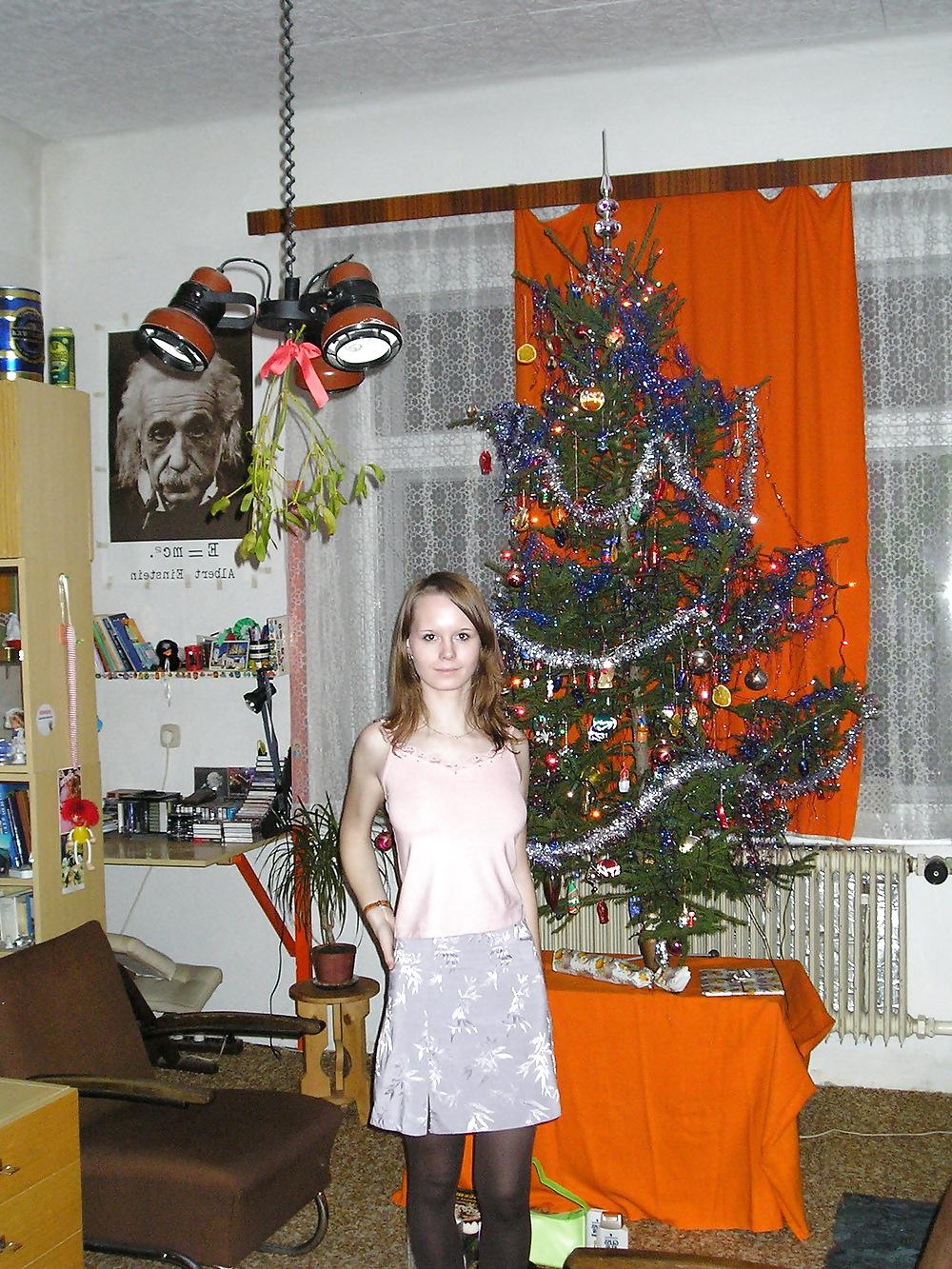25P Nice amateur teen flashing