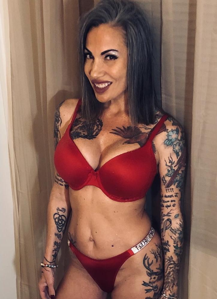 8P I'm a naughty MILF