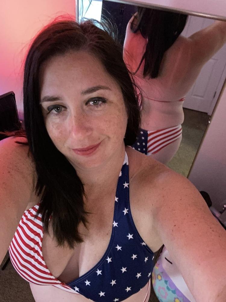 4P 4th of July MILF