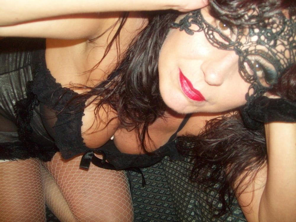 24P Sexy Milf