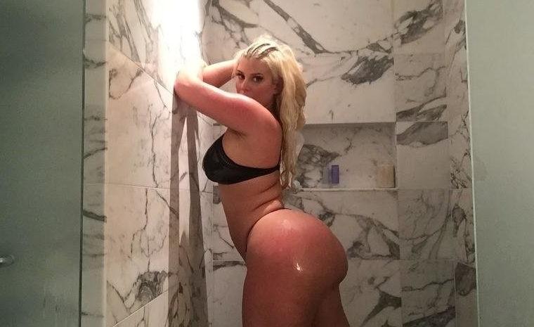 25P Julie Cash nude