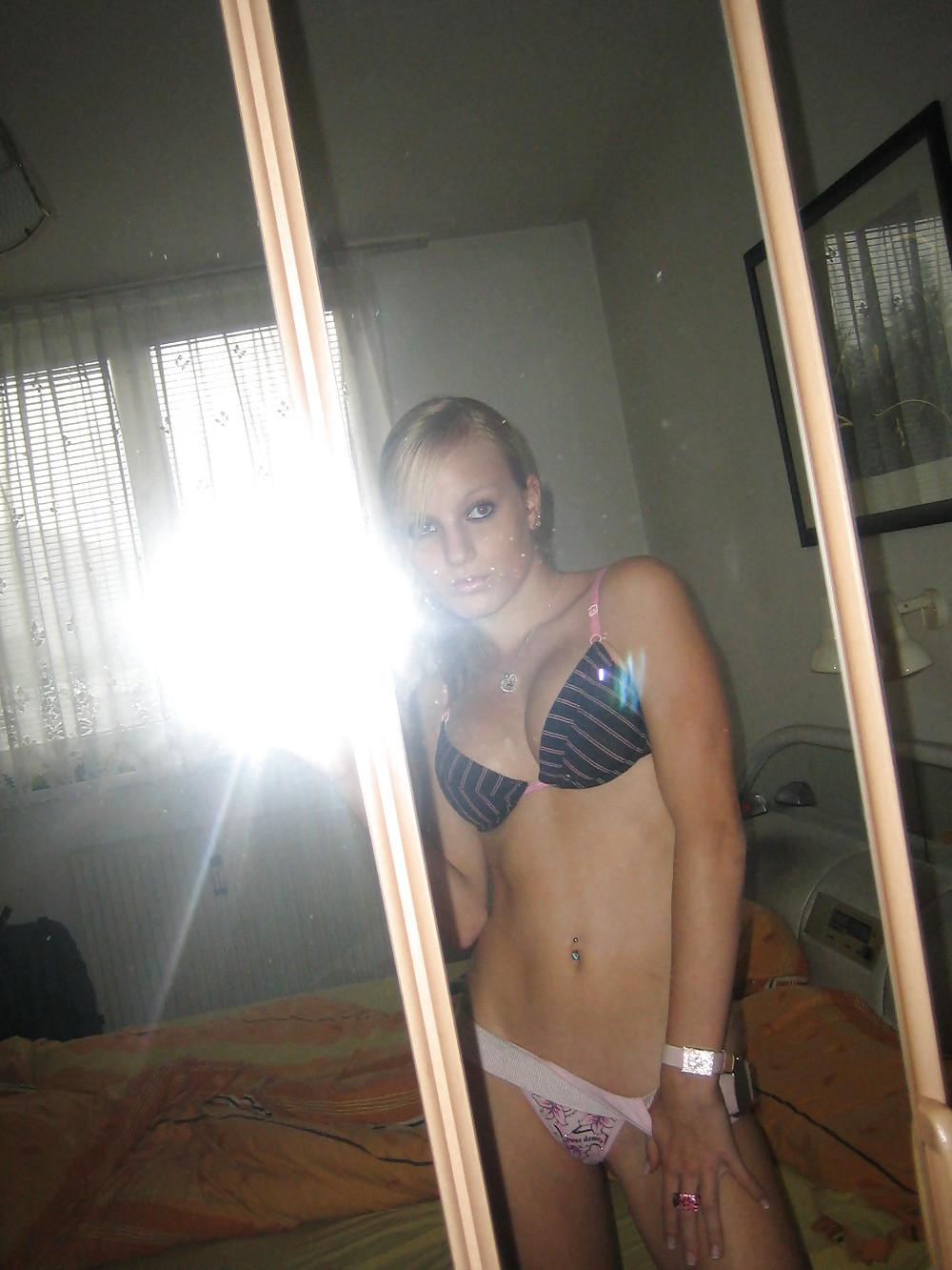 25P HOT AMATEUR TEEN 11