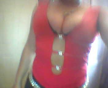 9P Cracking ebony teen