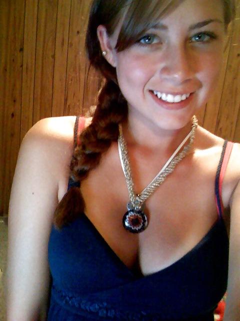 25P Amateur teen selfshot