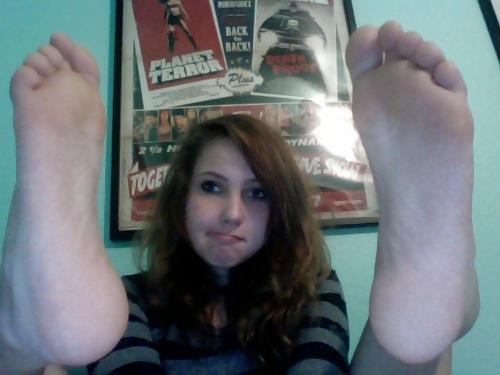 25P Awesome Amateur Teen Feet Part XXV