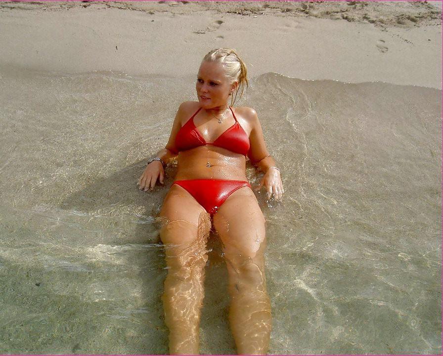 25P Amateur teen Caroline from Holland facebookgirlfriend