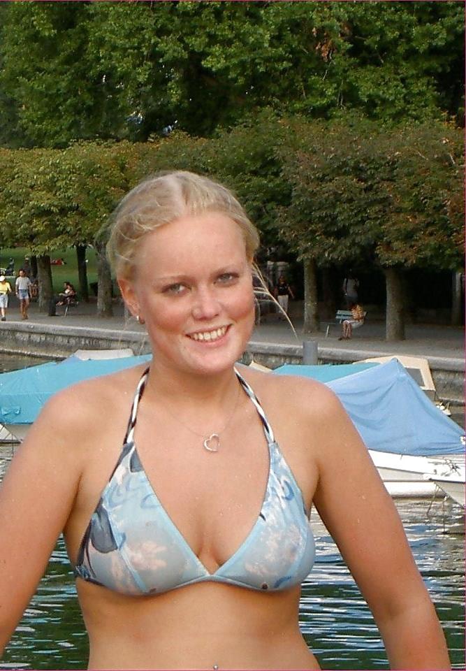 25P Amateur teen Caroline from Holland facebookgirlfriend