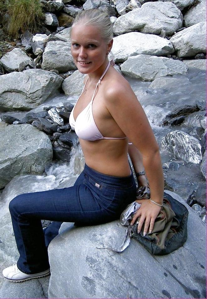 25P Amateur teen Caroline from Holland facebookgirlfriend