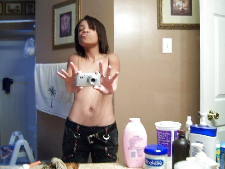25P Ebony Self Pics