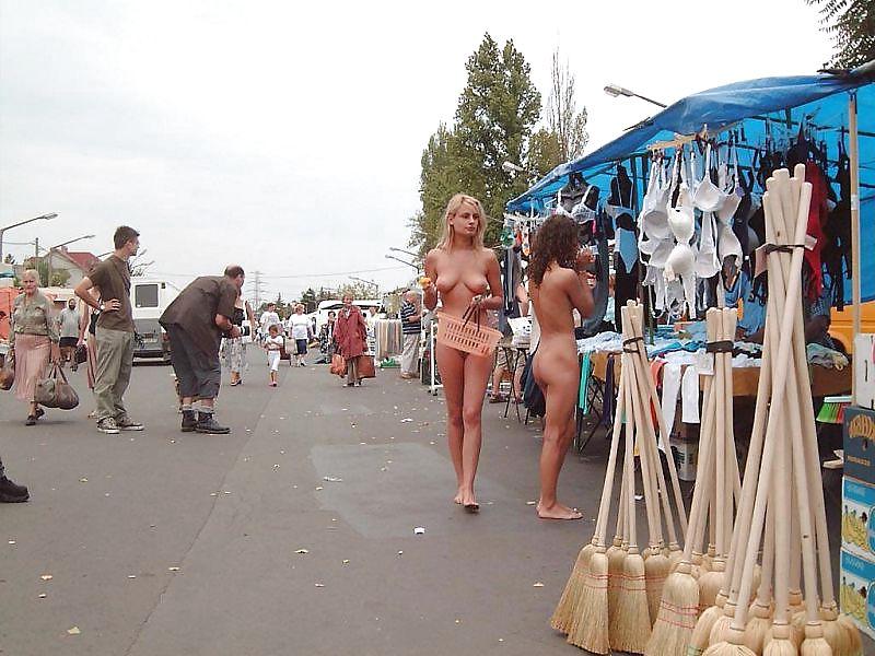 25P Nude In Public (Best of)
