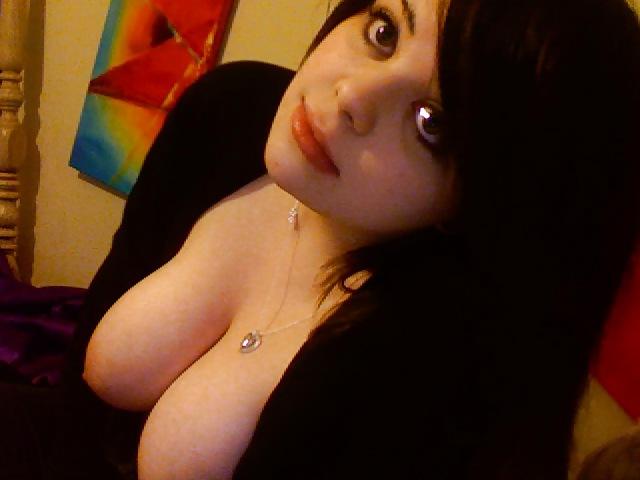 12P CUTE AMATEUR TEEN