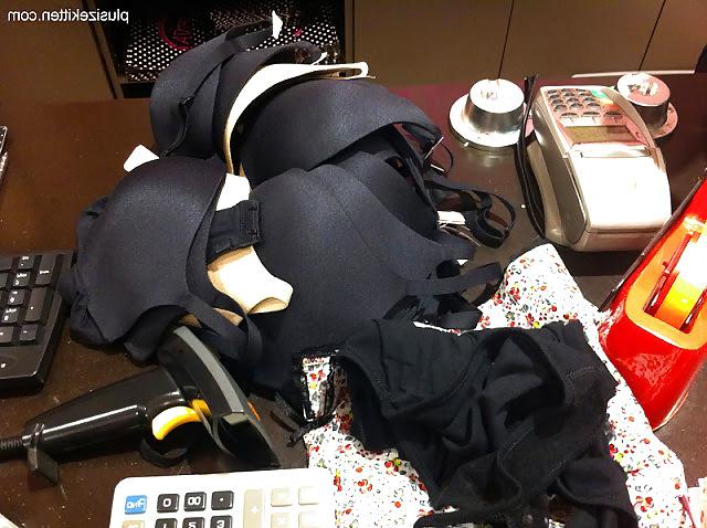 15P Sister's friend sexy La Senza bra