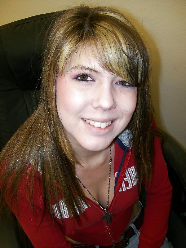 11P Self Pics by Hot Amateur Teen