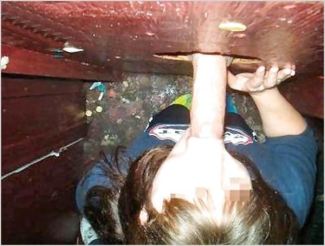 8P GloryHole Milf