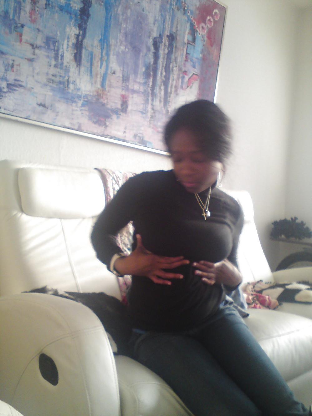 25P Busty Ebony Girl