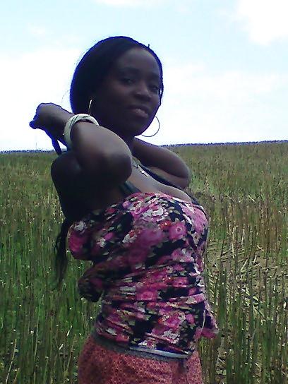 25P Busty Ebony Girl