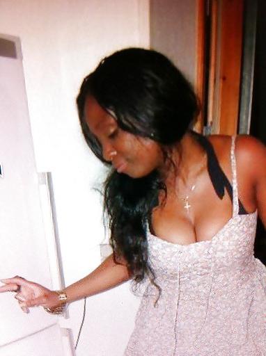 25P Busty Ebony Girl