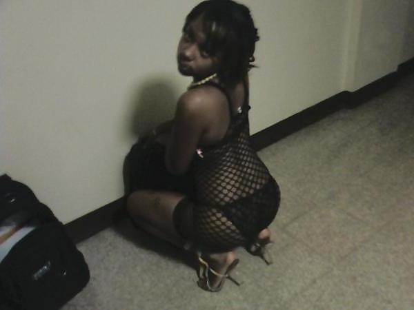 22P Ebony Ass