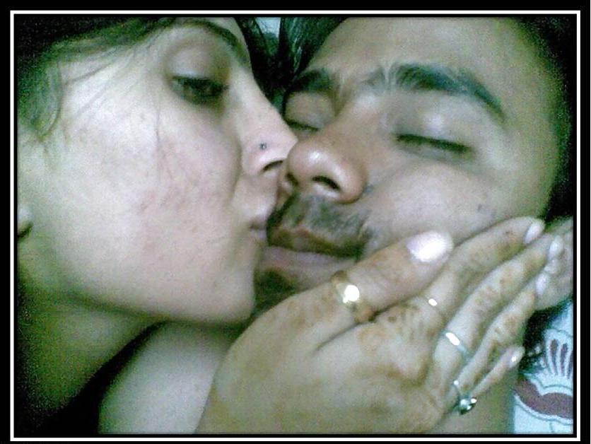 9P Desi Couple Making Love