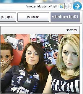 5P 3 hot girls huge tits on cam