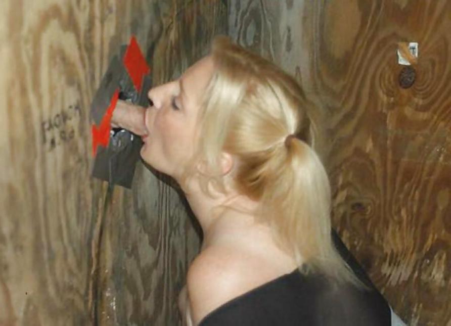 25P Les salopes ( glory hole )