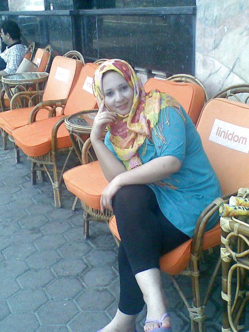 25P Arab Friend's Wife Arifa
